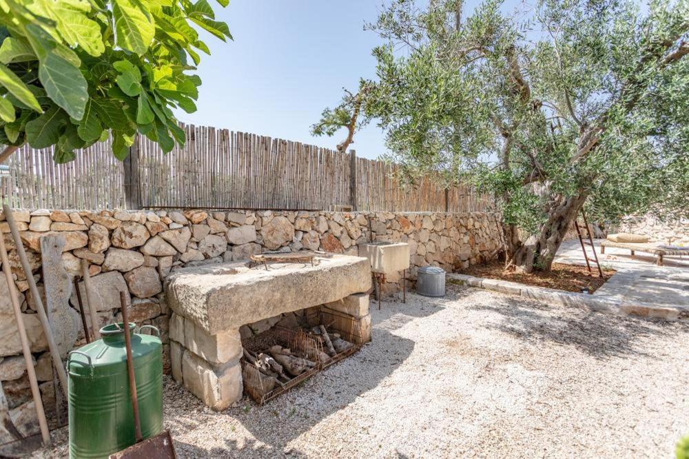 Trullo Santovia Bed & Breakfast Sant Isidoro  Exterior foto